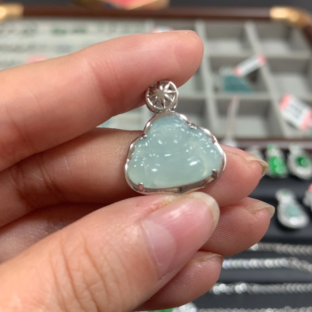 翡翠未镶嵌颈饰吊坠