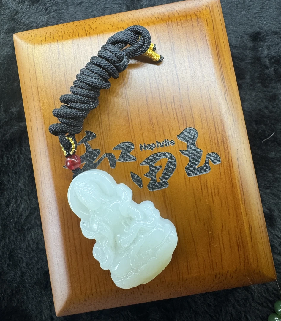 观音菩萨玉石男女款手工雕刻保平安