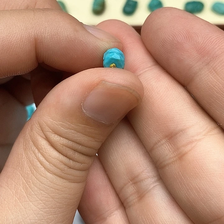 未镶嵌绿松石珠宝奇石