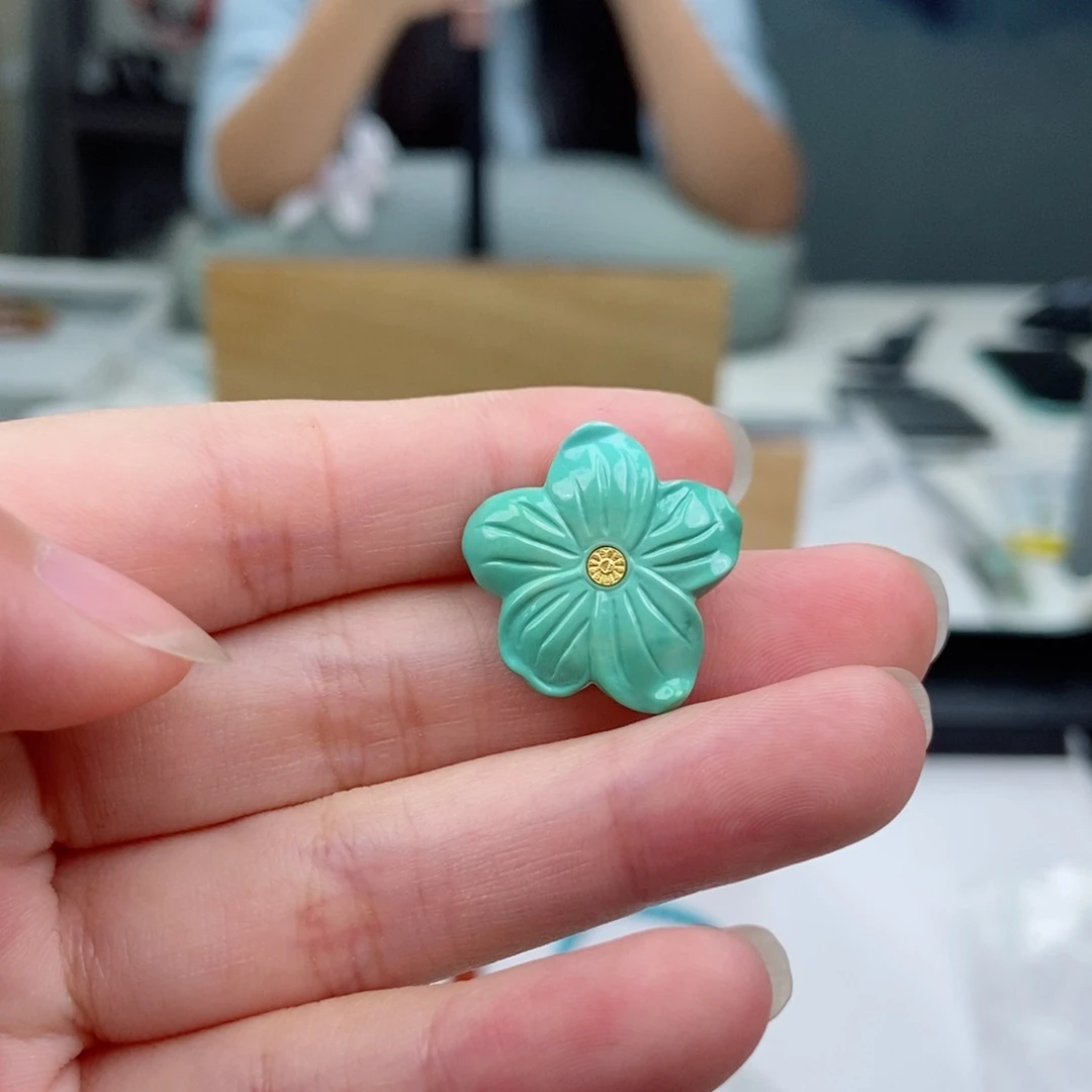 未镶嵌绿松石珠宝奇石