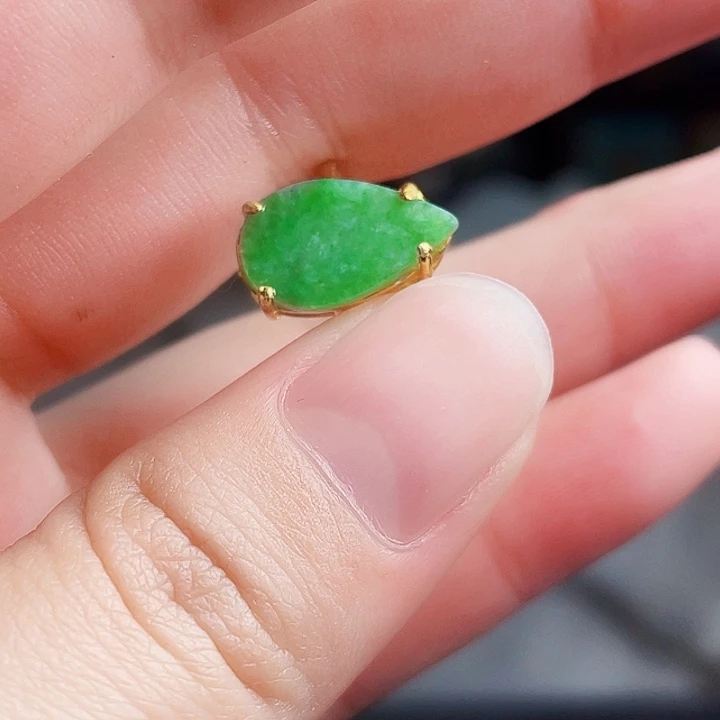 翡翠银S925镶嵌颈饰多样性