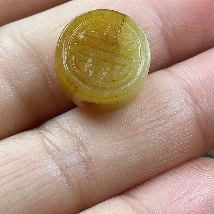 c***r和田玉未镶嵌颈饰