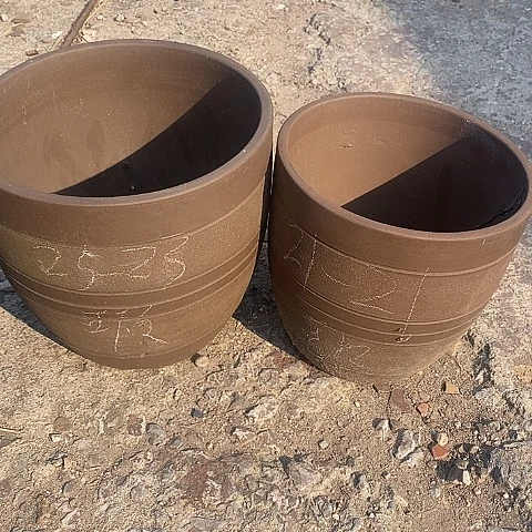 中国宜兴紫砂花盆