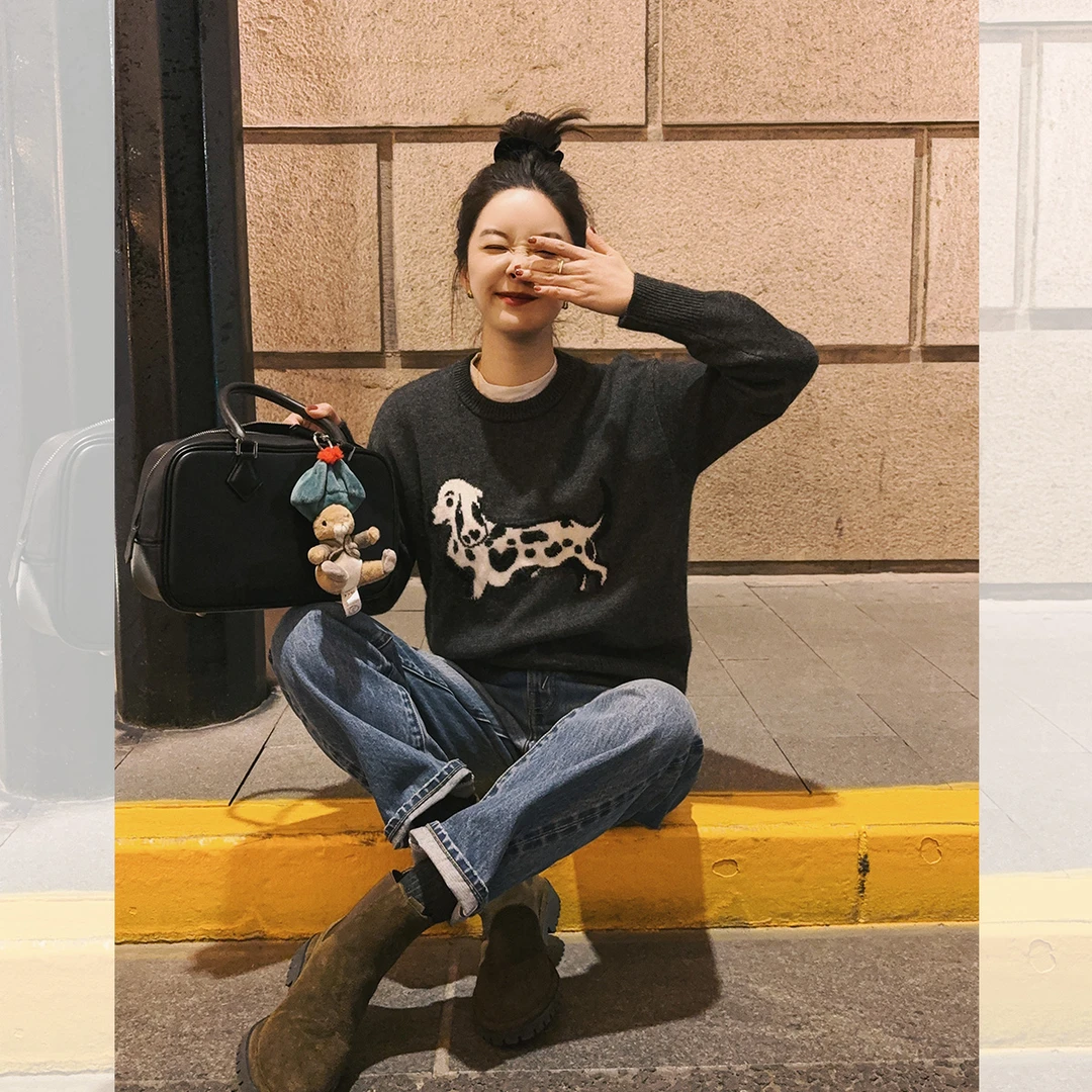 莉贝琳sisy萌犬提花毛衣混纺圆领针织衫秋冬季S24312SW15