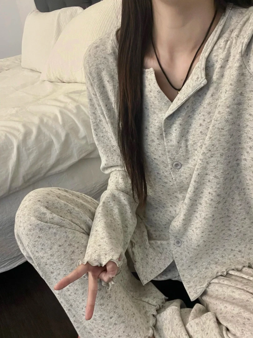 ins韩风温柔小碎花长袖睡衣女春秋2025新款休闲大码套装家居服女