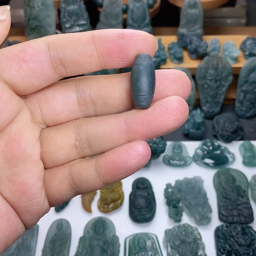 定制翡翠未镶嵌捅珠