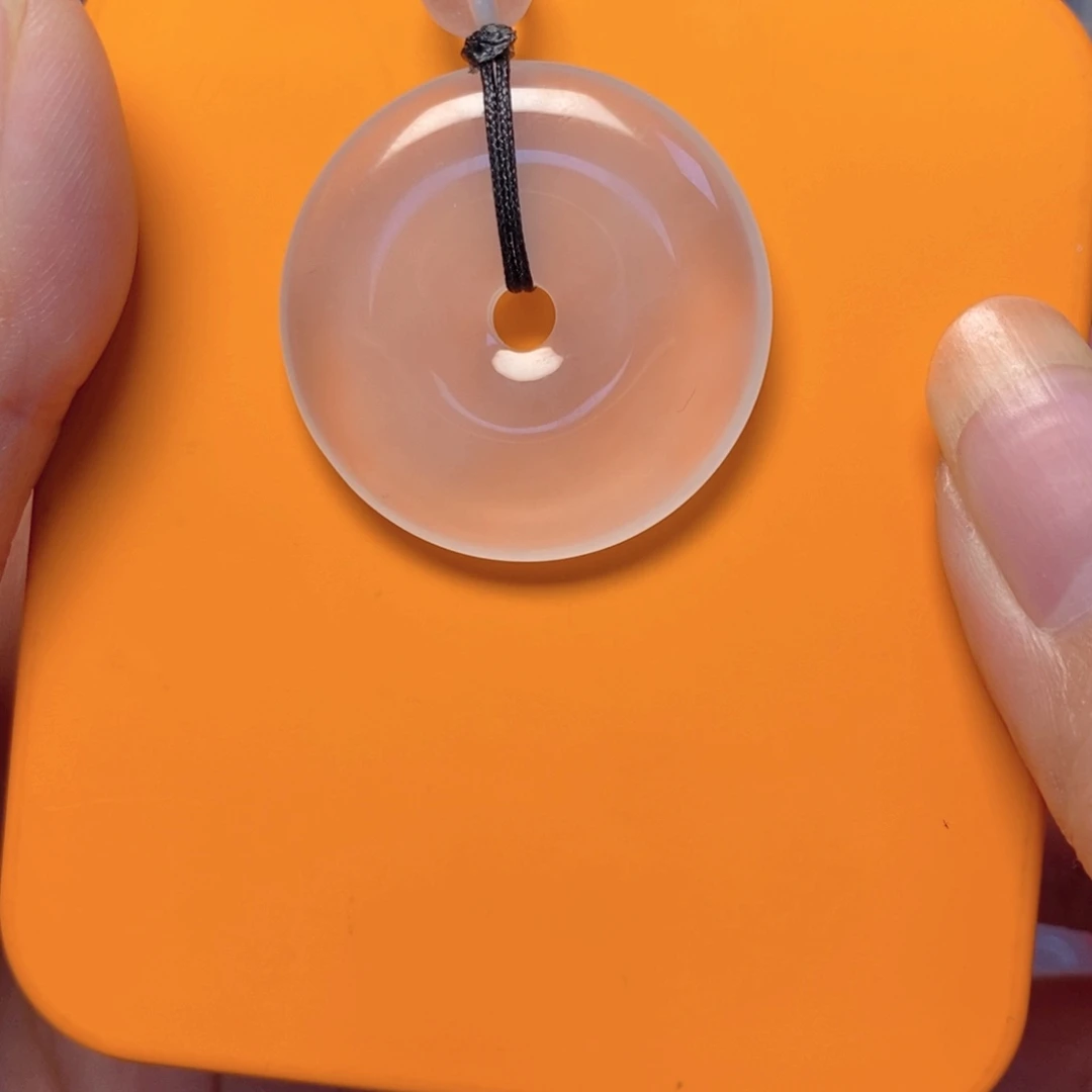 石英质玉未镶嵌颈饰