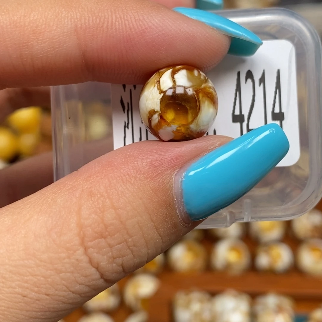 蜜蜡未镶嵌珠宝奇石4214