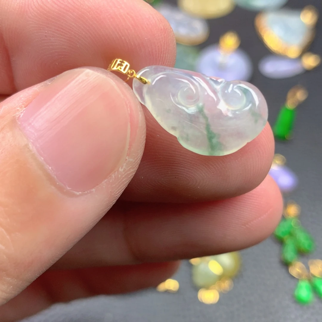 【闪购商品】颈饰18K金镶嵌翡翠翡翠