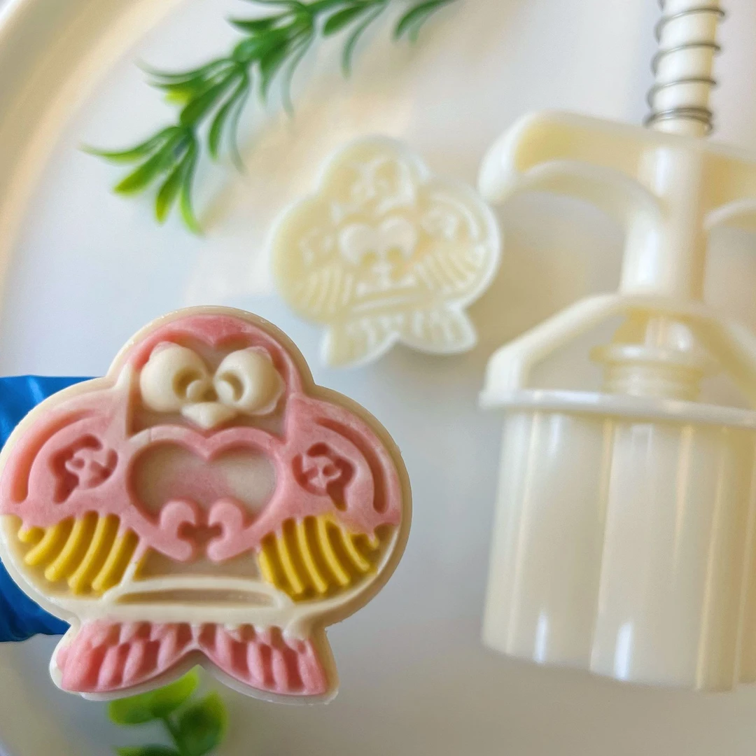 2025款50g风筝桃山冰皮广式手压式月饼绿豆糕点心烘焙模具