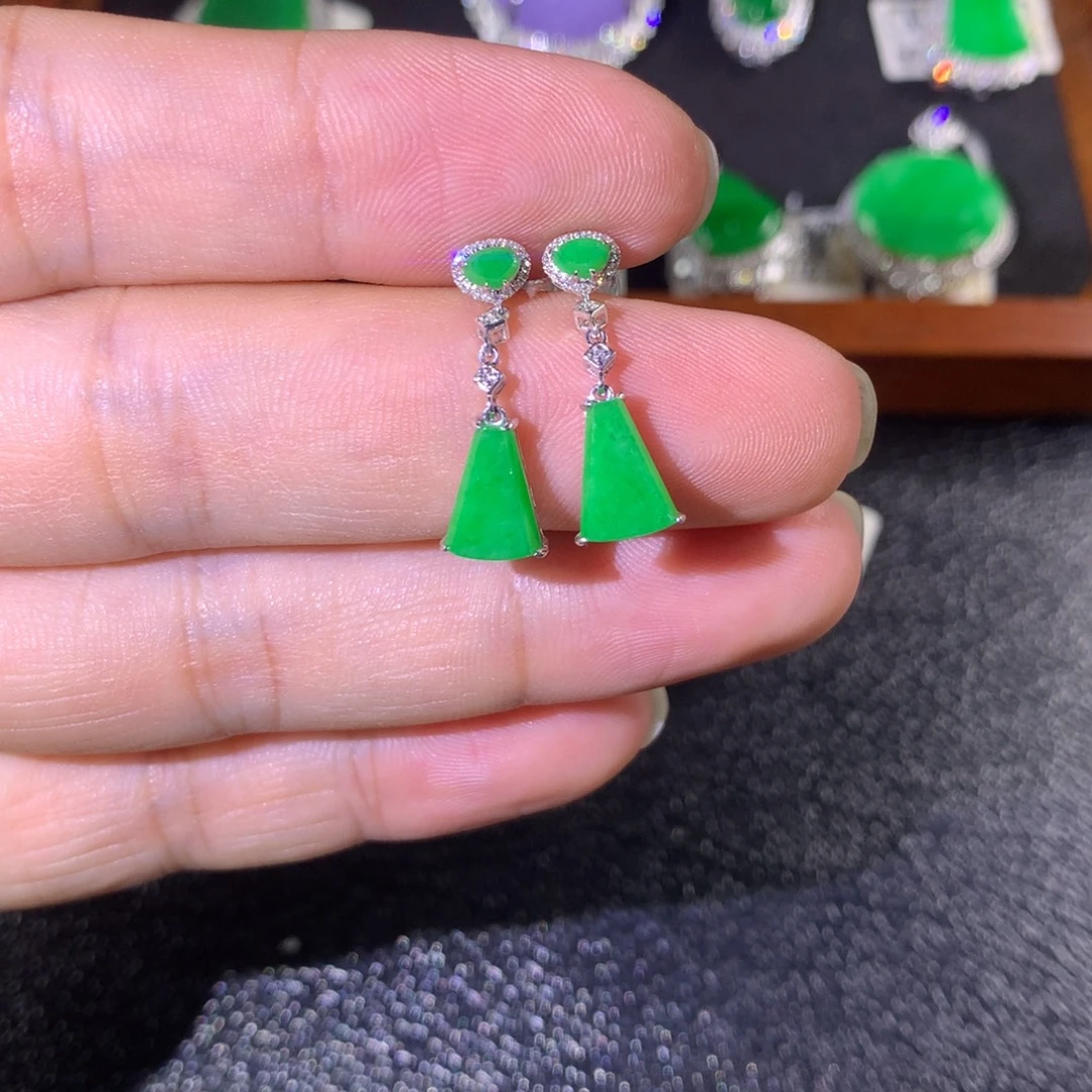 一****翡翠18K金镶嵌耳饰翡翠