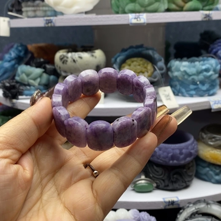 未镶嵌手镯石英岩玉