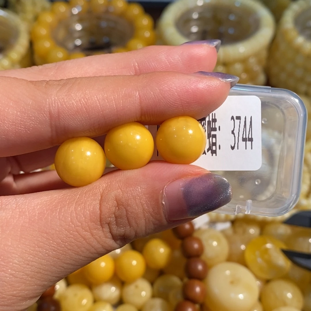 琥珀未镶嵌珠宝奇石3744