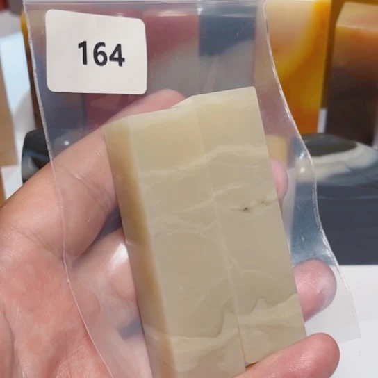 坨***坨老挝石老挝石结晶