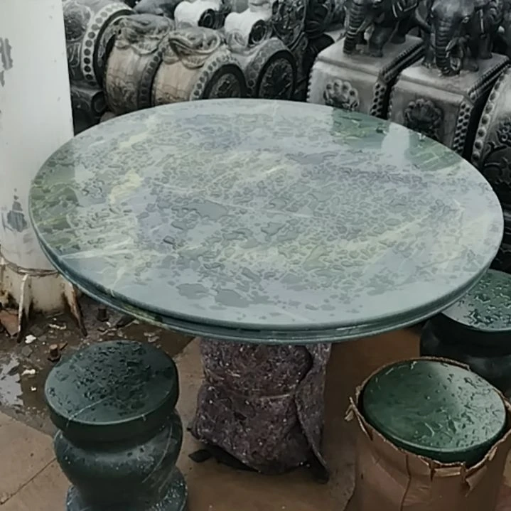 阳台桌椅纯天然石材花岗岩，经久耐用。