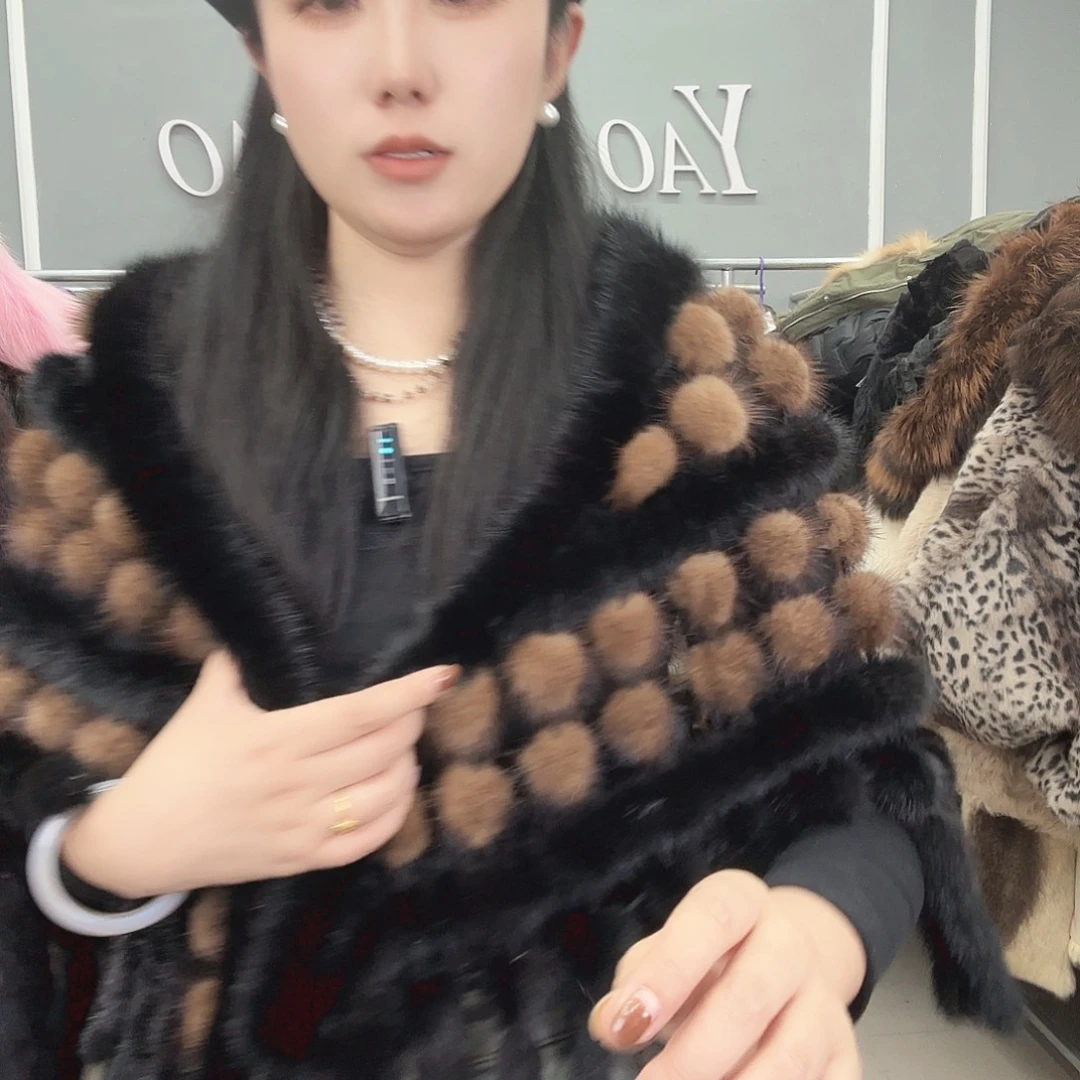 姚小妖家高端皮草