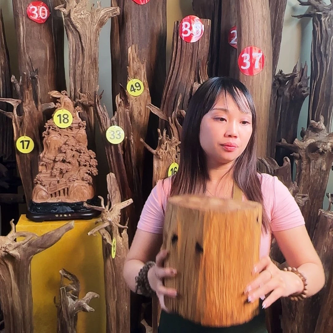 沉香沉香碎屑天然沉香原材料摆件➕底座