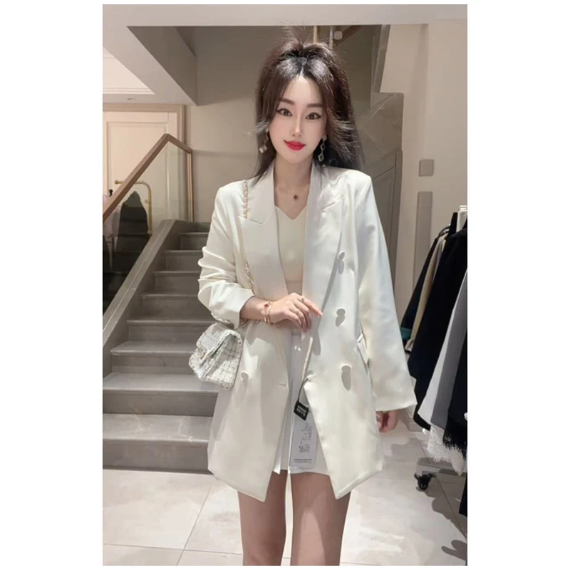 光泽感西装外套女春夏新款高级感小众双排扣休闲西服上衣