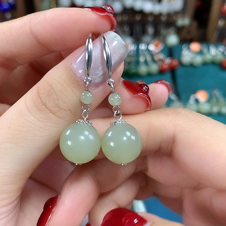 和田玉银S925镶嵌耳饰天然卡12mm左右冰晴水