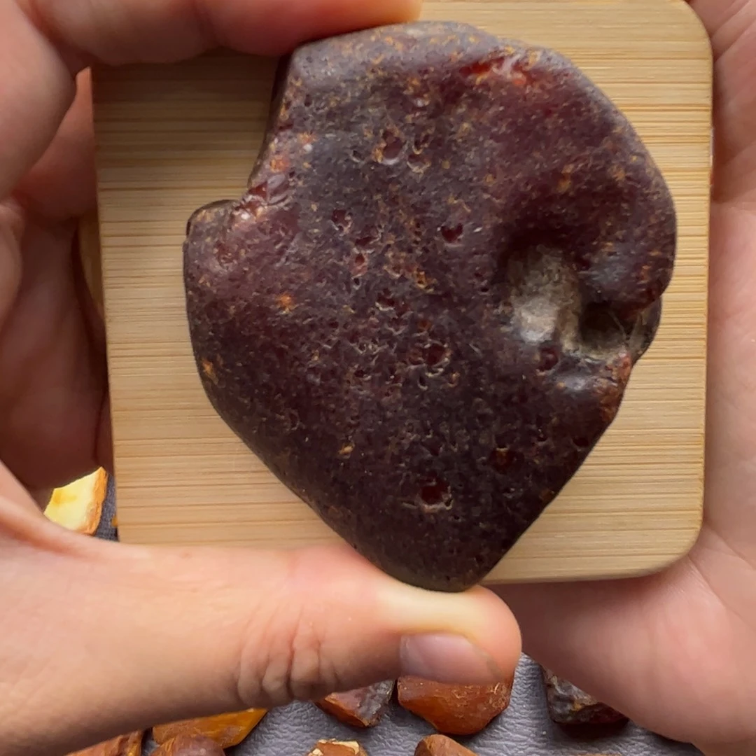 龍***未镶嵌琥珀耳饰44.8克