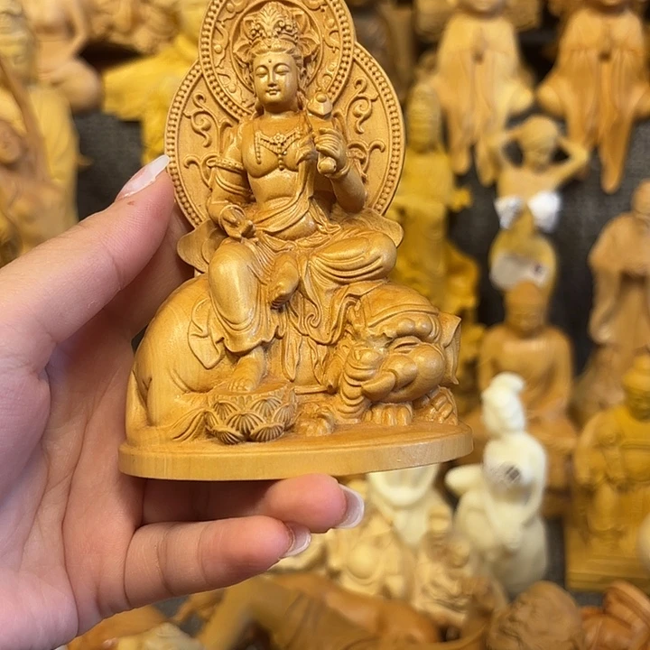 黄杨木黄杨木瑕疵普贤