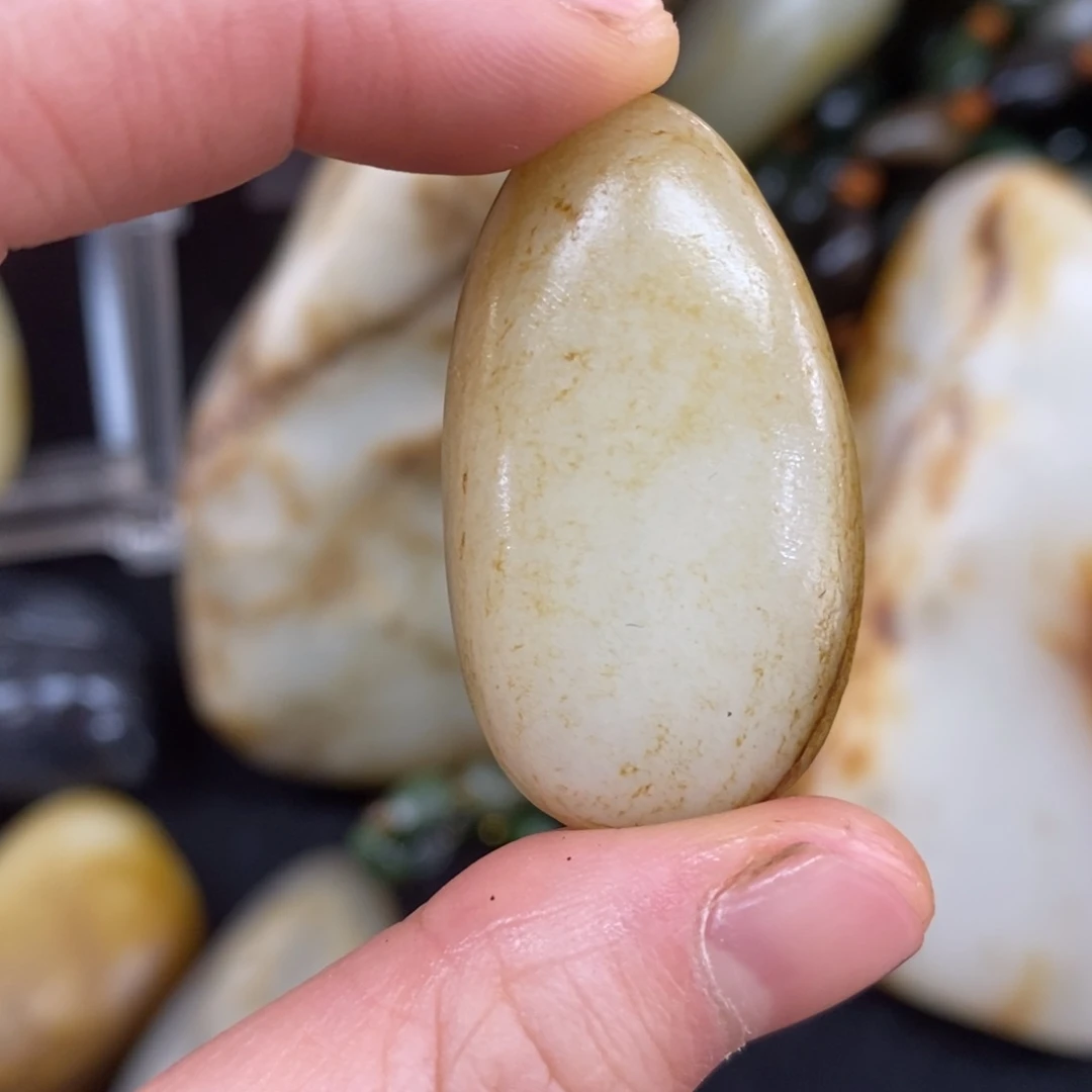 未镶嵌和田玉（糖玉）挂件