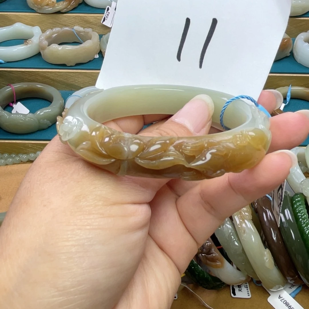 未镶嵌手镯和田玉圈口57