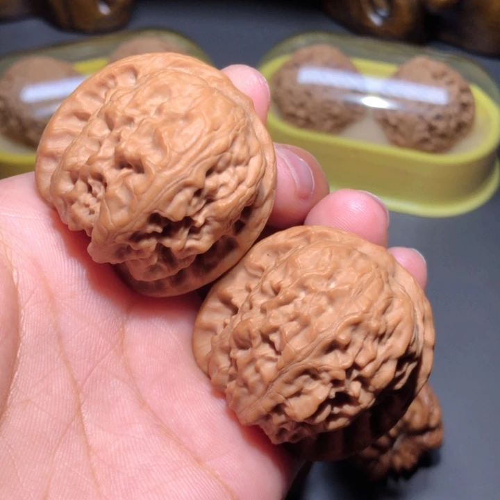 文玩核桃把件39野狼