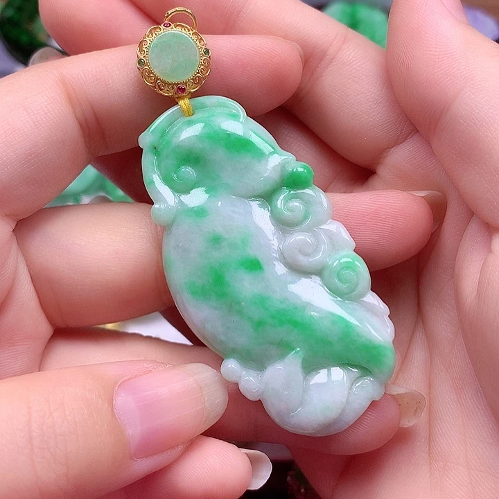 翡翠银S925镶嵌颈饰翡翠