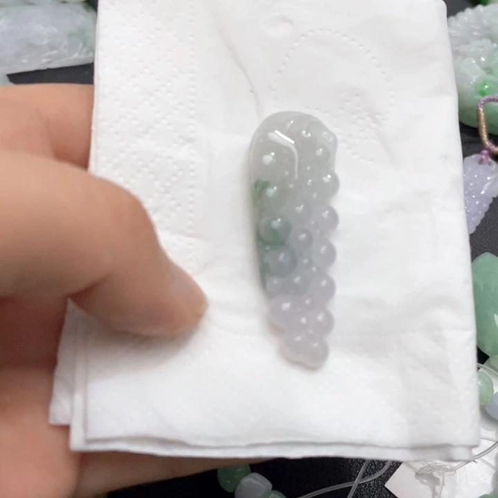 【闪购商品】翡翠颈饰未镶嵌天然翡翠