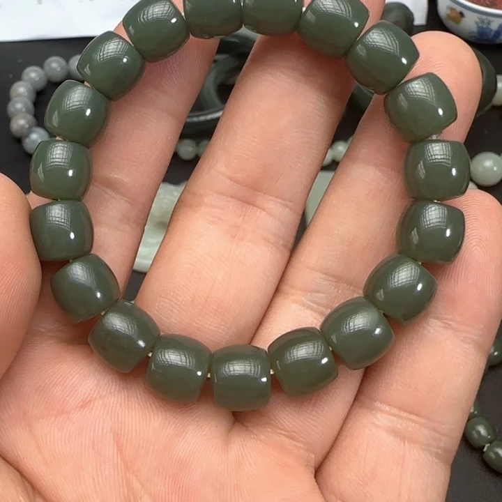 手链未镶嵌和田玉且末蓝直切手串