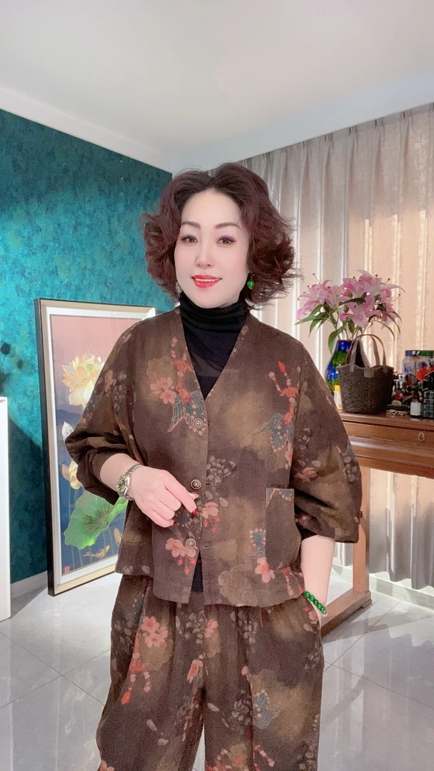 【敏敏家】2025款精品双层色织提花上衣