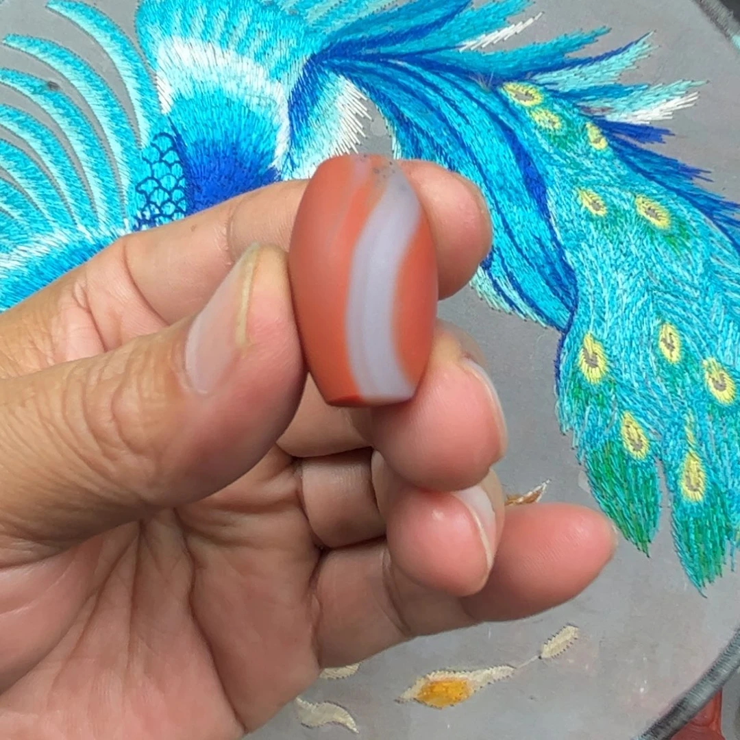 南红玛瑙未镶嵌桶珠