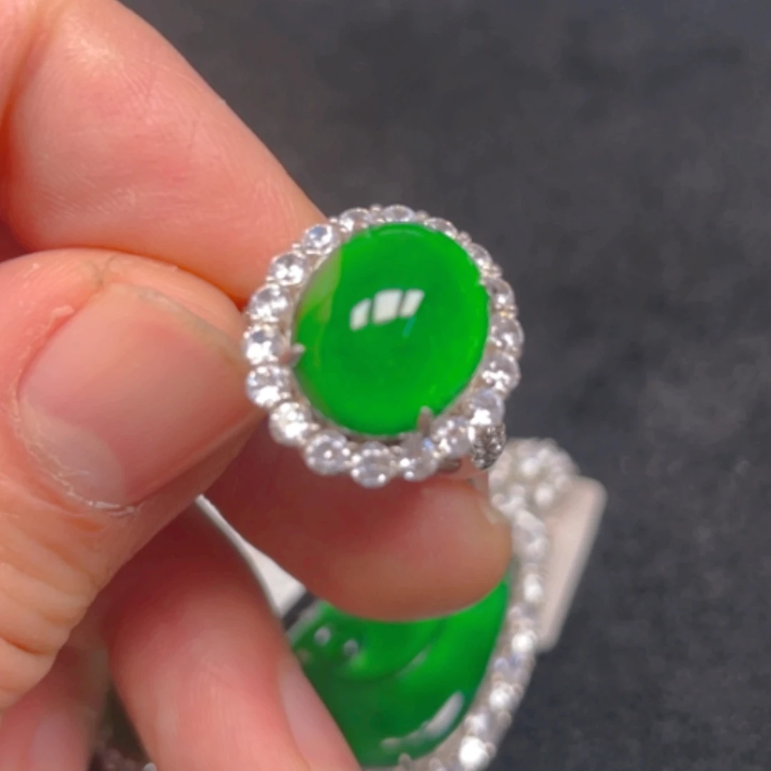 【闪购商品】颈饰银S925镶嵌翡翠戒指