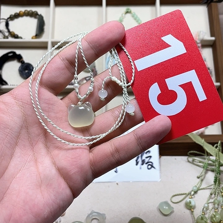 合金蛇纹石玉颈饰