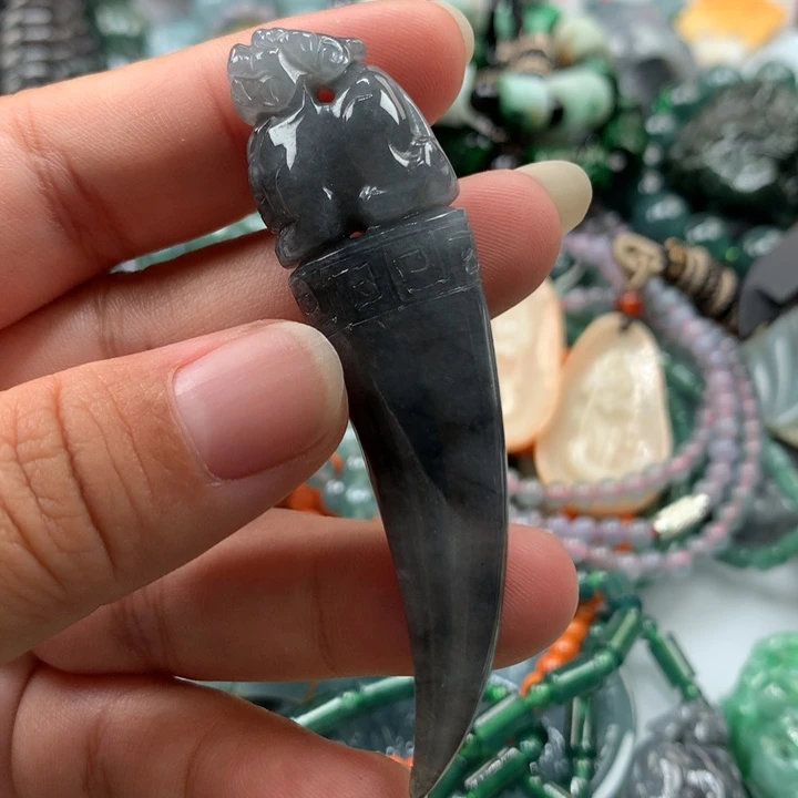 翡翠颈饰未镶嵌保真天然A货翡翠