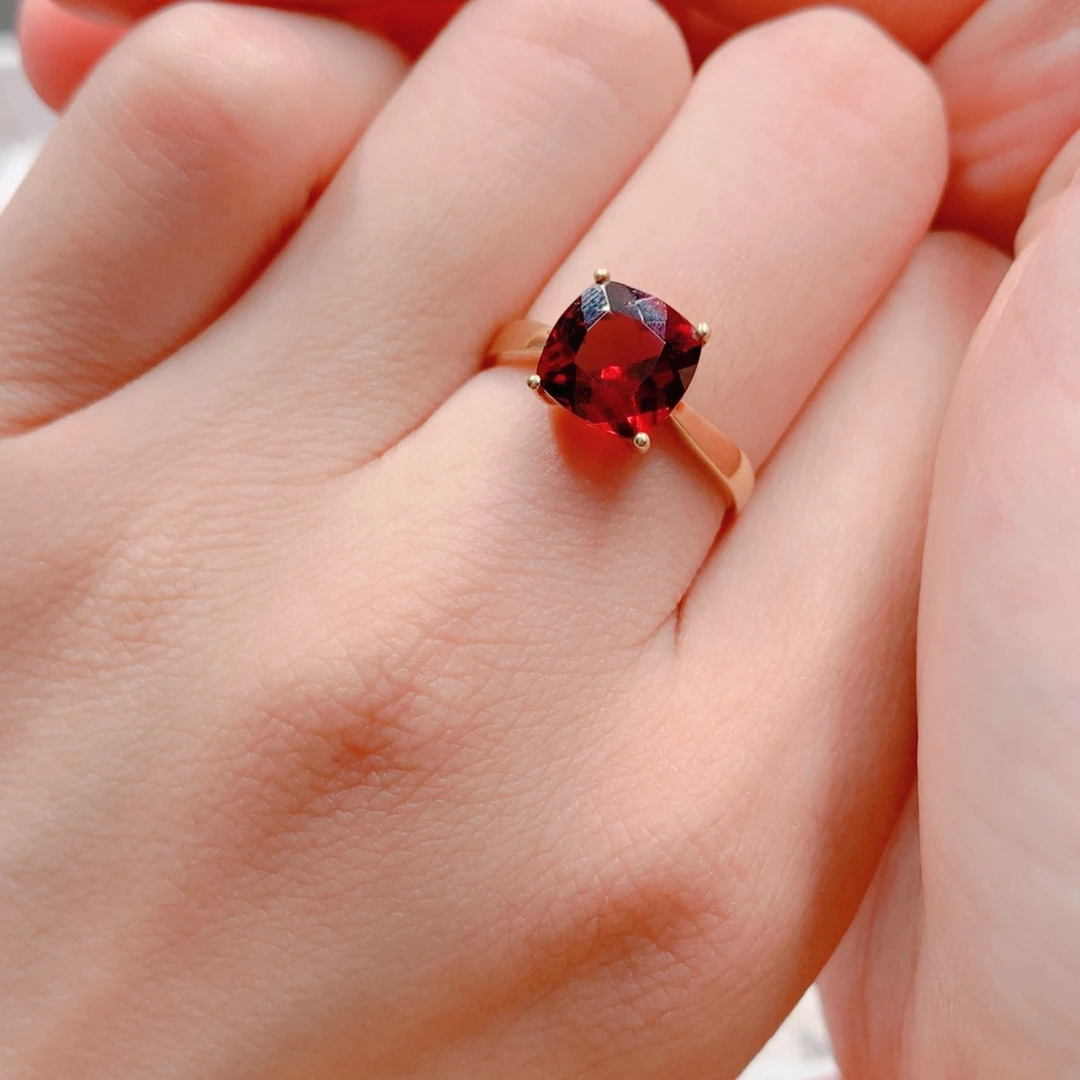 石榴石戒指18K金镶嵌