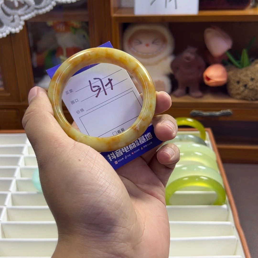 蛇纹石玉未镶嵌手镯381