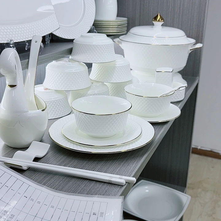 景德镇陶瓷学院教授等