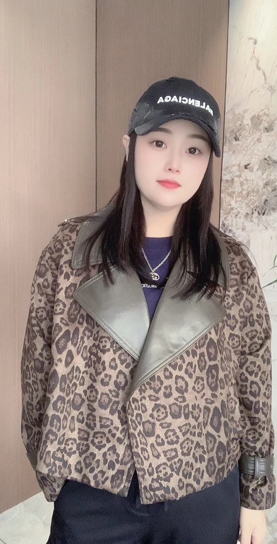 真皮拼接豹纹西服女