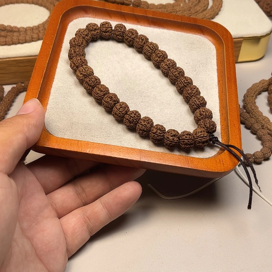 手串金刚菩提凹底梅花