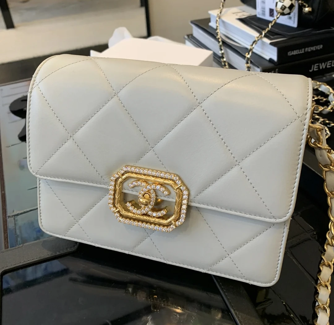 95新 Chanel/香奈儿 98新 奢总管/水钻口盖包/芯片