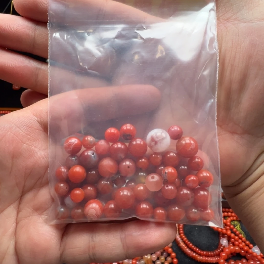 南红玛瑙未镶嵌珠子一包有微瑕