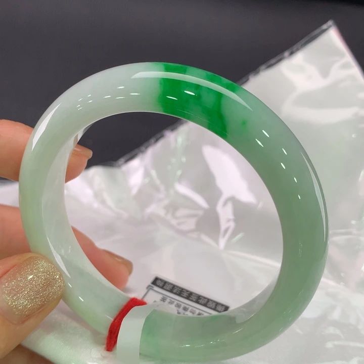 翡翠手镯未镶嵌正圈54