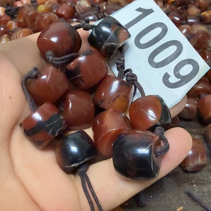 未镶嵌颈饰玛瑙/玉髓