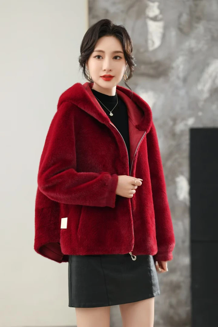 外套女秋冬2024新款高档气质洋气连帽毛毛加厚大衣宽松小个子外衣