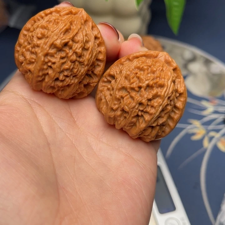 文玩核桃把件白狮子40