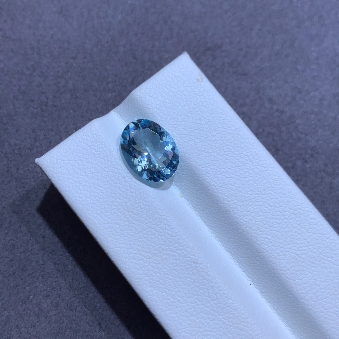 海蓝宝石裸石2.79克拉