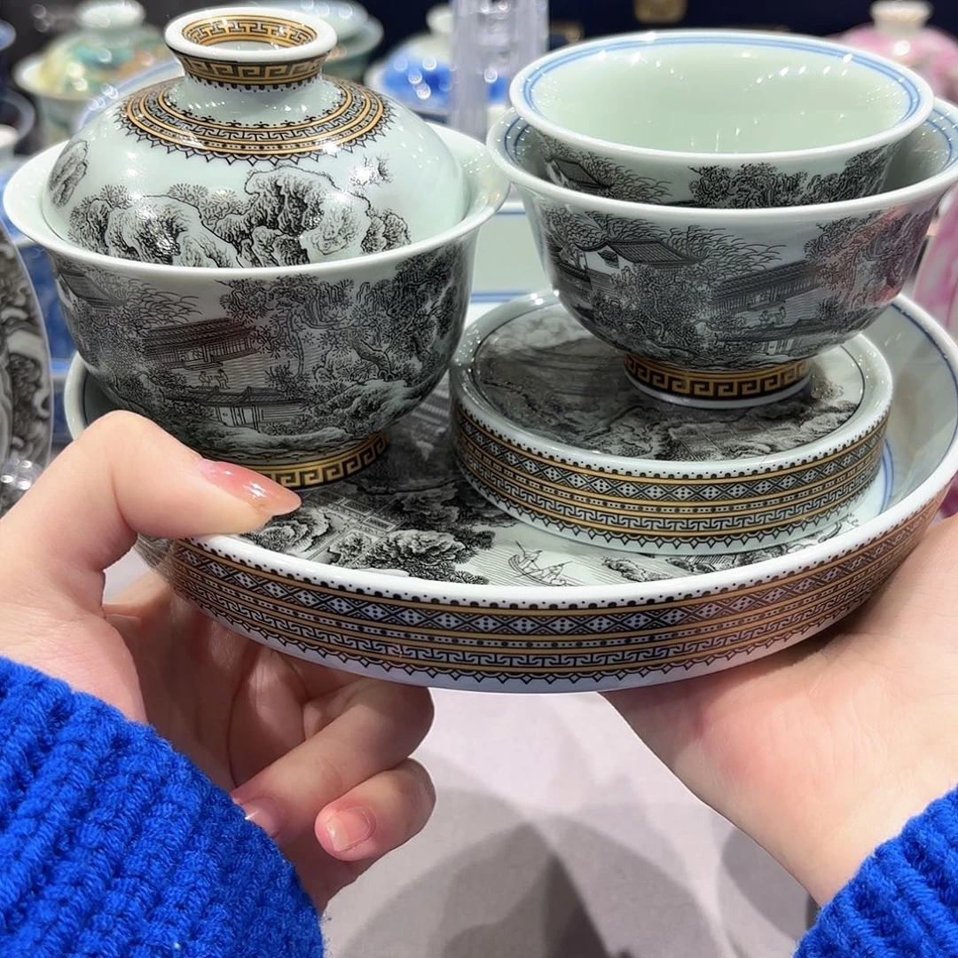 瓷片景德镇瓷器精品陈列