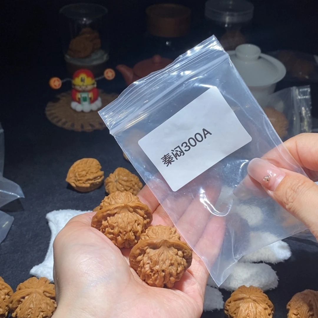 文玩核桃吊坠秦闷37+